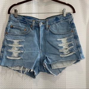 Levi’s cutoff distressed blue denim shorts